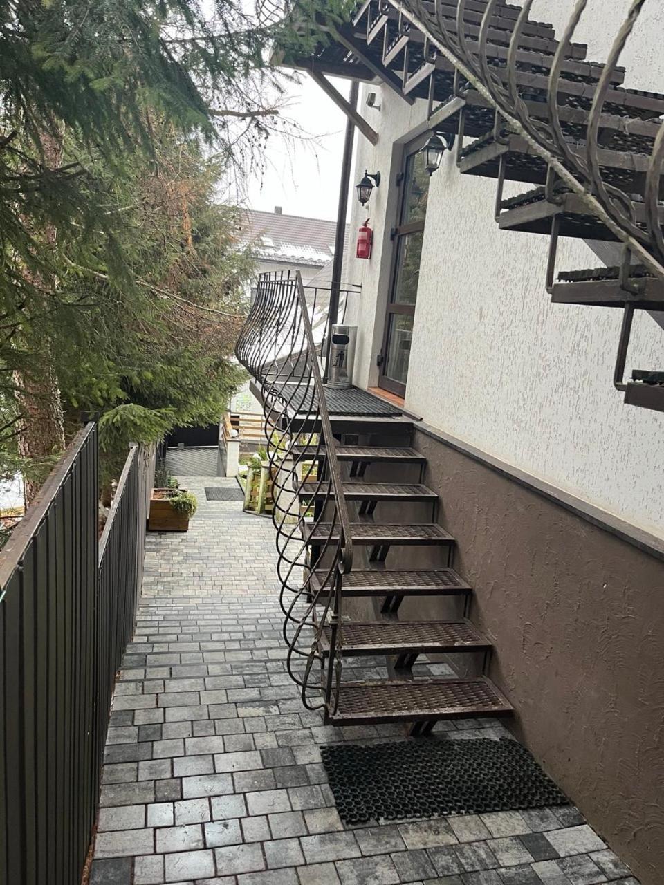 Готельний Комплекс Парламент, Яблуниця Exterior foto